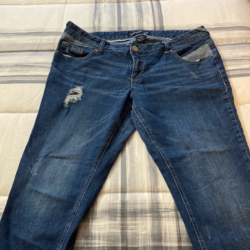 Plus Size (Size 16) Amethyst Capri Jeans